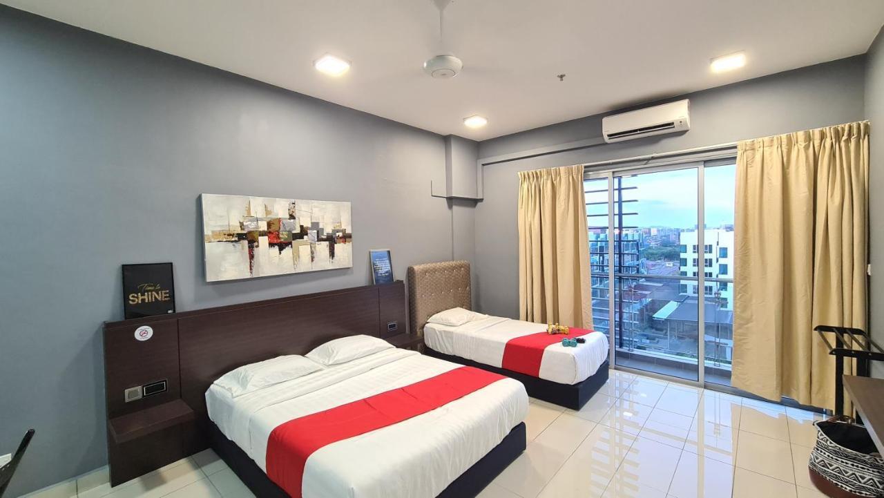Aeropod Kk Studio Unit 09 Near Airport And City Free Parking 코타키나발루 외부 사진
